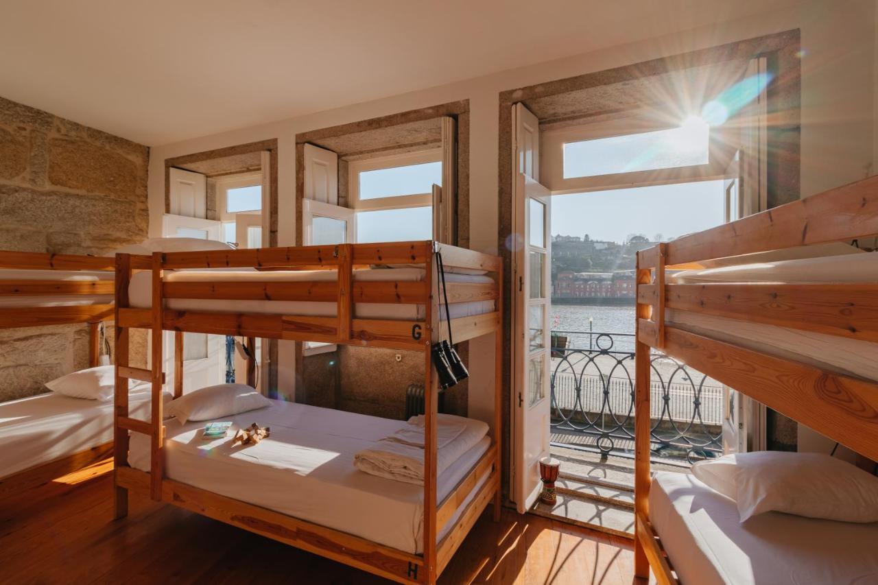 Happy Porto Hostel & Apartments Екстериор снимка